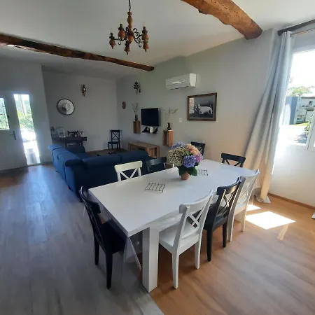 Brequat - Pyrenees Atlantique 펜션 *